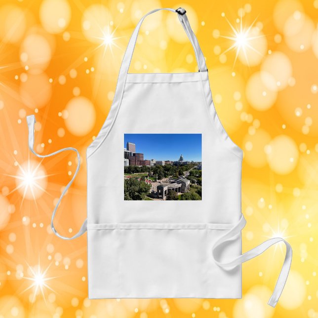 Denver Colorado Landschaftsfoto Schürze (An apron featuring a photo of downtown Denver, Colorado.)