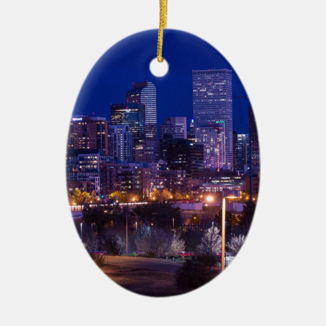 Denver Skyline bei Nacht - Colorado Keramik Ornament (Vorne)