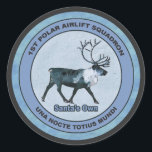 Der 1. Polar Airlift-Sqdn des Weihnachtsmanns - ge Runder Aufkleber<br><div class="desc">The night operations, arctic/polar blue subdued camouflage version unit patch of the mythical 1st Polar Airlift Squadron, to which are assigned Santa's eight reindeer: Dasher, Dancer, Prader, Vixen, Comet, Cupid, Donner, and Blitz. Reindeer (Karibus) appears within a blue ring. Text reading, "1ST POLAR AIRLIFT SQUADRON" and the squadron motto, "UNA...</div>