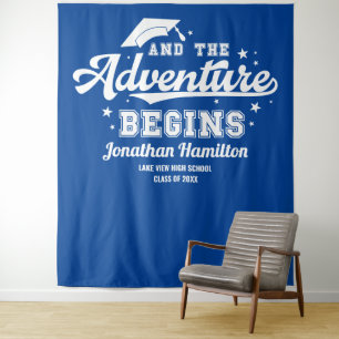 Der Abenteuer beginnt blaues Abschlussfeier-Banner Wandteppich