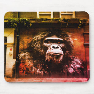 Der Affe auf dem Wandgemälde Laptop Desktop Tablet Mousepad