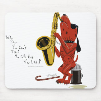 Der alte Hund, neu leckt Mausunterlage Mousepad