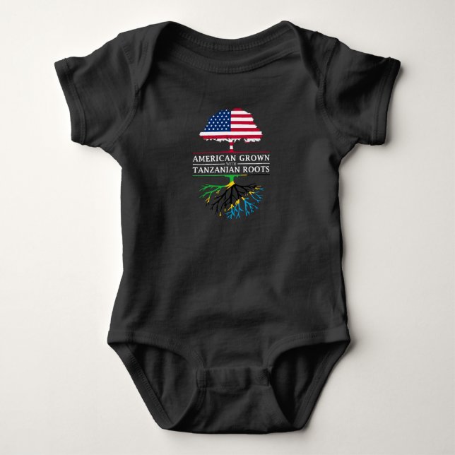 Der Amerikaner, der mit Tansanier gewachsen wird, Baby Strampler (Vorderseite)