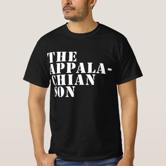 Der appalachische Sohn (Suitcase Bassdrum Stencil) T-Shirt (Vorderseite)