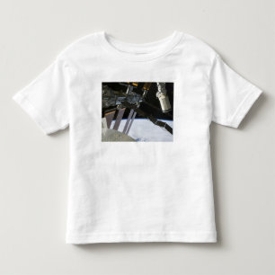Der Arm der Bemühung unter internationalem Kleinkind T-shirt