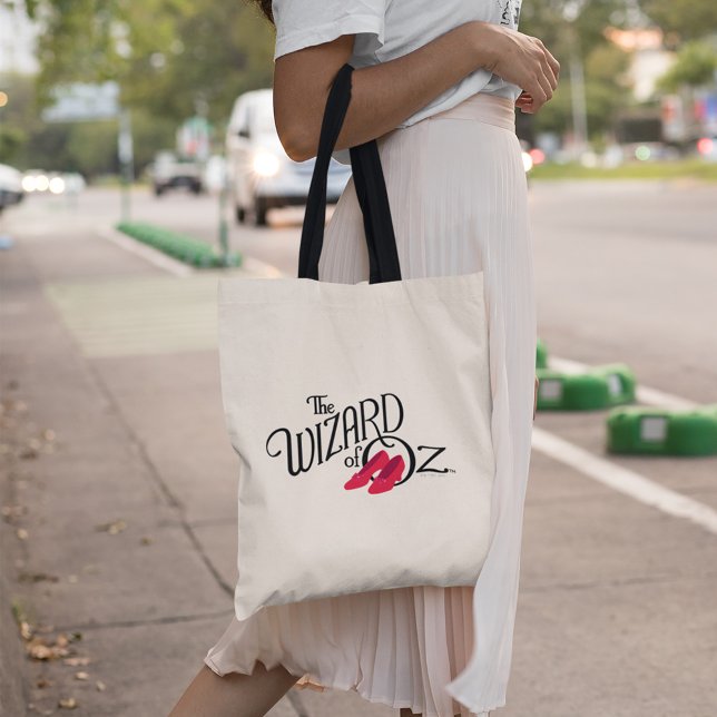 Der Assistent für OZ™-Logos Tragetasche (Person carrying tote bag)