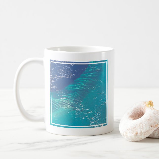 Der Atlantik vor der Küste der Bahamas Kaffeetasse (Mit Donut)