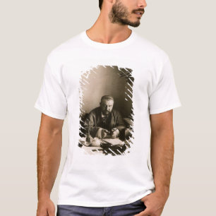 Der Autor Alexander Ivanovich Kuprin T-Shirt