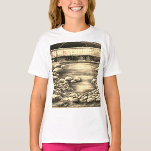 Der Bach schöne klare Tag Ströme Wasser Felsen T-Shirt