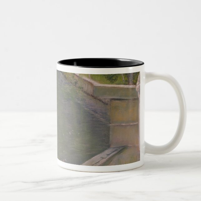 Der Badegast oder der Taucher, 1877 Zweifarbige Tasse (Rechts)