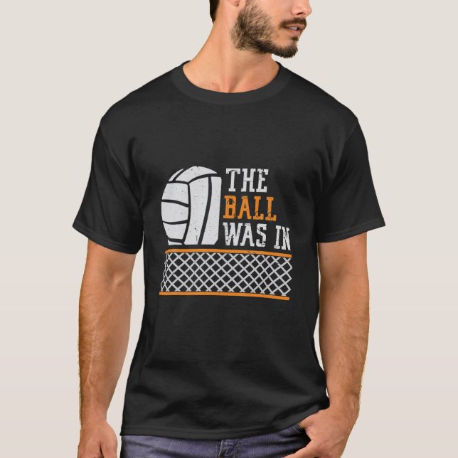 Der Ball war in sonnendurchfluteten Mengen Volleyb T-Shirt (Vorderseite)