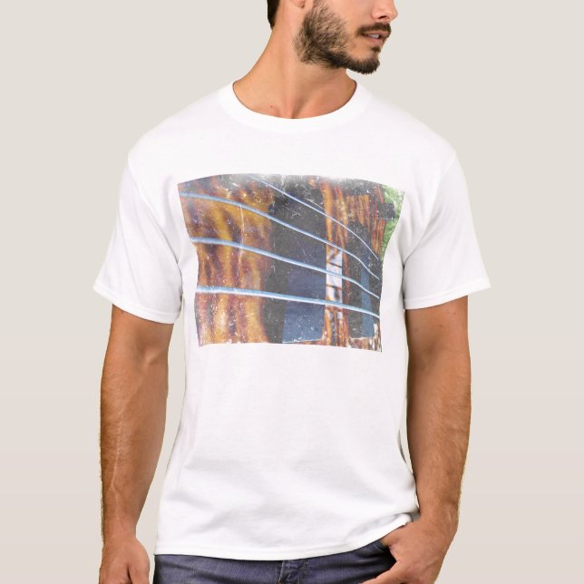Der Bass-Brücke der Schnur vier naher hoher Grunge T-Shirt (Vorderseite)