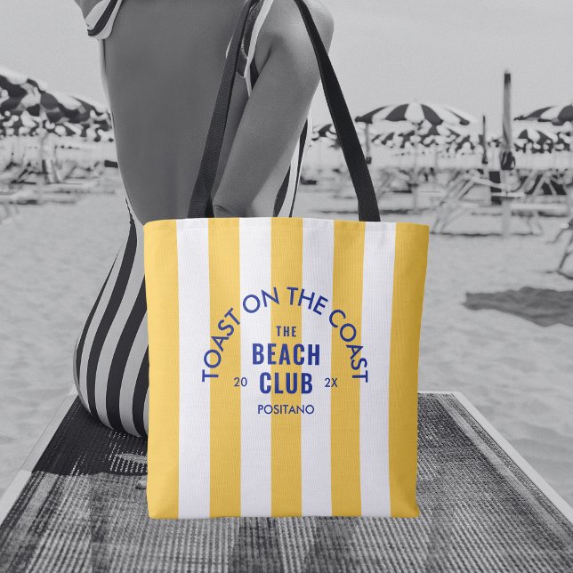 Der Beach Club Toast auf dem gelben Küstenstrich (Von Creator hochgeladen)