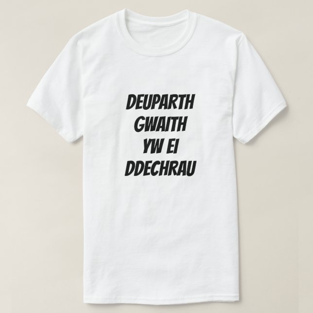 Der Beginn der Arbeit beträgt zwei Drittel T-Shirt (Design vorne)