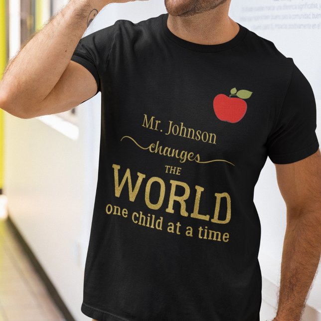 Der beste Lehrer Name Gold Typografie Zitat Apfel T-Shirt (Von Creator hochgeladen)