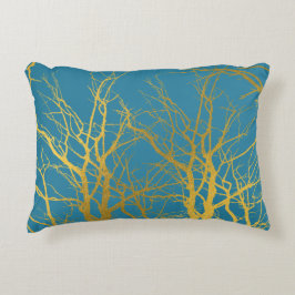 Der blaue Hintergrund der Zweige des Golden Trees Dekokissen