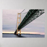 Der Blick auf die Mackinac-Brücke vom Lake Michiga