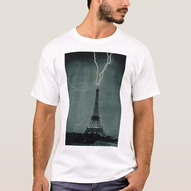 Der Blitz trifft auf den Eiffelturm T-Shirt (Vorderseite)