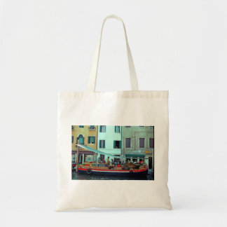 Der Bootmarkt, Farm Fresh Food, Venedig, Italien.. Tragetasche
