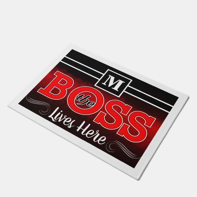 Der Boss lebt hier - Monogramm (editierbar) Fußmatte (Schrägansicht)