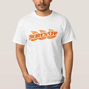 Der Brandung herauf die Leuchtorange der Männer T-Shirt