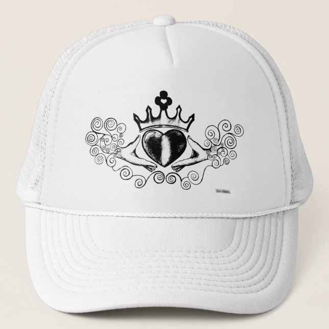 Der Claddagh (schwarz) Truckerkappe (Vorderseite)