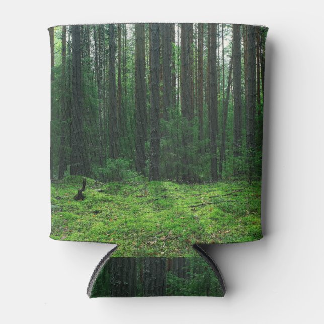 Der dichte Sommer Wald: Landschaftspanorama. Dosenkühler (Vorderseite)