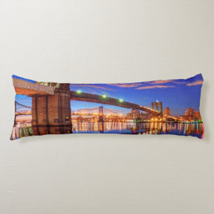 Der East River, Brooklyn-Brücke, Manhattan Seitenschläferkissen