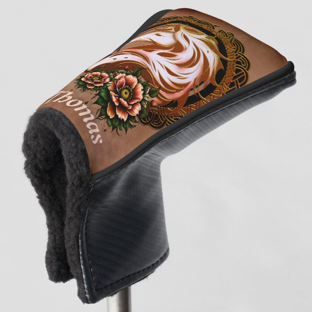 Der elegante Pferdekopf mit Blume geschmückt. Golf Headcover (3/4 Vorderseite)