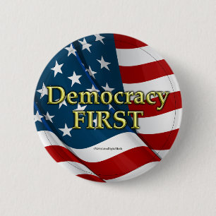 Der erste Knopf Demokratie Button