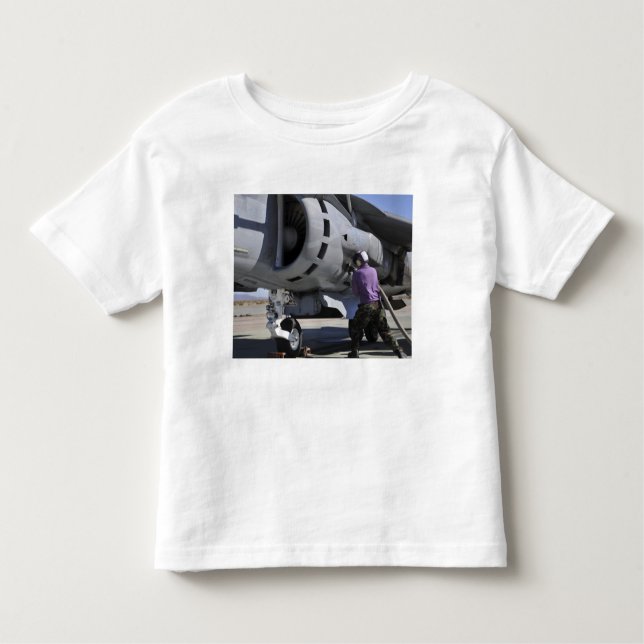 Der Flugzeugkrafttechniker schließt eine Kraftstof Kleinkind T-shirt (Vorderseite)