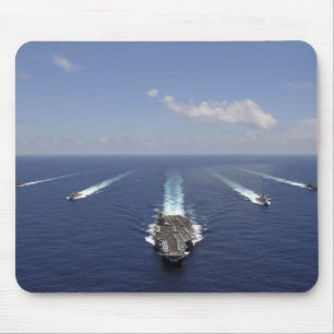Der Flugzeugträger USS Abraham Lincoln Mousepad