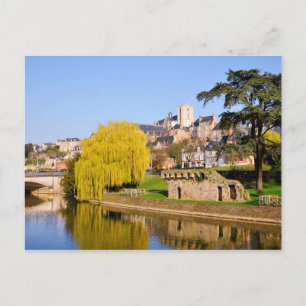Der Fluss Sarthe bei Le Mans in Frankreich Postkarte