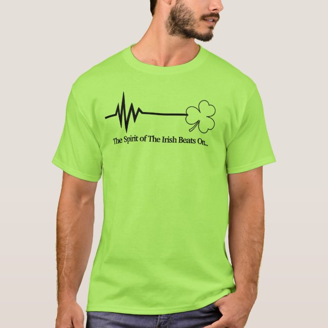 Der Geist der Iren schlägt auf dem T - Shirt (Vorderseite)