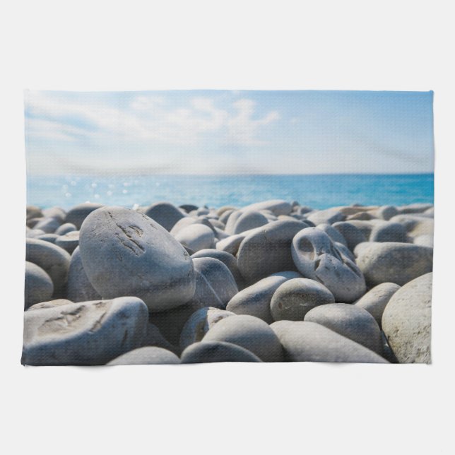 Der gewitterte Felsstrand mit Meer und Himmel Geschirrtuch (Horizontal)