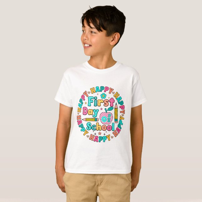 Der glückliche erste Schultag T-Shirt (Vorne ganz)