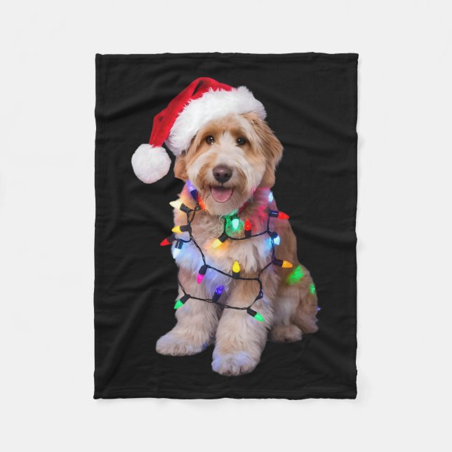 Der goldene Doodle in der Weihnachtsmannmütze wühl Fleecedecke (Vorderseite)
