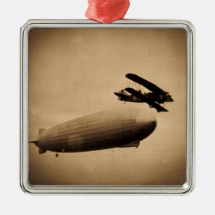 Der Graf Zeppelin Approaching New York City 1928 Silbernes Ornament