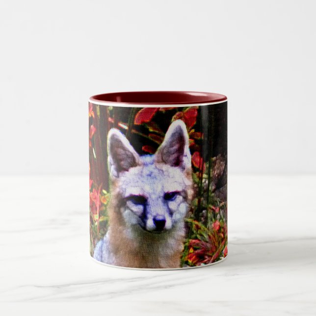 DER GRAUE FUCHS IM HERBST ZWEIFARBIGE TASSE (Mittel)