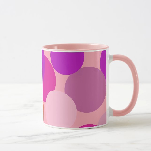 Der große 70er-Polka hat lila Punkte Tasse (Rechts)