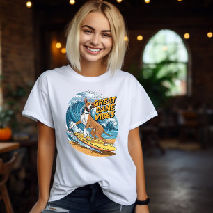 Der große Dane-Pooch zum Surfen T-Shirt