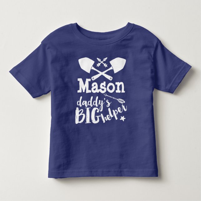 Der große Helfer des personalisierten Daddy ist we Kleinkind T-shirt (Vorderseite)