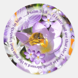 Der Herr ist gut, Biene auf Crocus Blume Runder Aufkleber