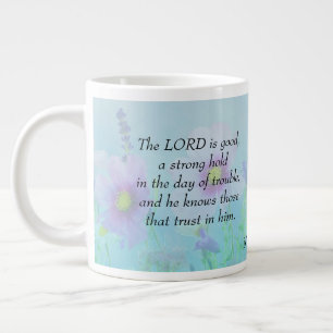 Der Herr ist gut - Nahum 1:7 Jumbo-Tasse