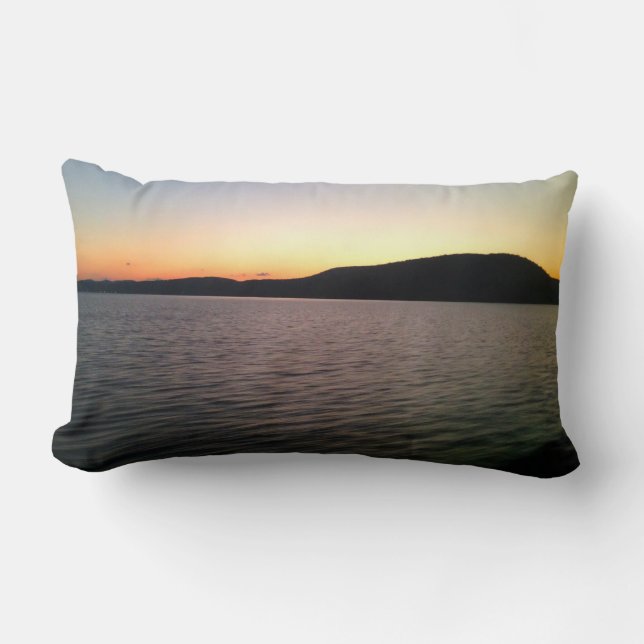 Der Hudson/modernes Streifen-Wurfskissen Lendenkissen (Vorderseite)