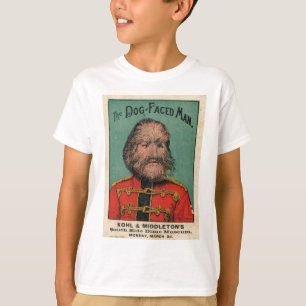Der Hund sah sich dem Mann gegenüber T-Shirt