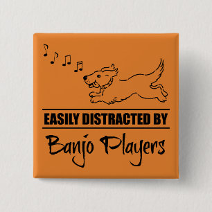 Der Hund wird leicht von den Banjo-Spielern abgele Button