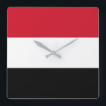 Der Jemen-Flagge Quadratische Wanduhr<br><div class="desc">Die Jemenflagge ist ein horizontales triband. Die verwendeten Farben in der Flagge sind rot,  weiß,  Schwarzes. Der Anteil der Jemenflagge ist 2: 3. Die Flagge von Yemen wurde im Jahre 1990 adoptiert. Der erste Gebrauch von dem gegenwärtigen Flaggenentwurf war im Jahre 1990.</div>
