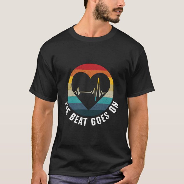 Der Kampf gegen den Überlebenden des Angriffs geht T-Shirt (Vorderseite)