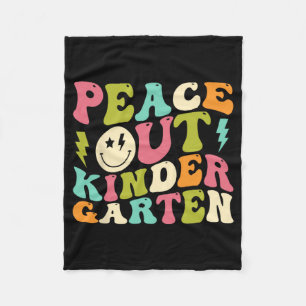 Der Kindergarten Groovy Abschluss am letzten Tag v Fleecedecke